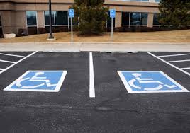 تابلو پارکینگ مخصوص افراد معلول