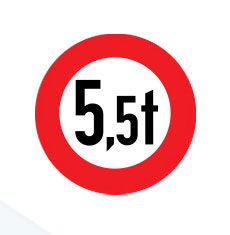 تابلو عبور وسائط نقلیه با وزن بیش از ۵٫۵ تن ممنوع